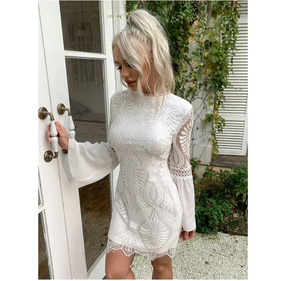 White Lace Detail Bell Sleeve Bohemian Mini Dress - Picture 3 of 16